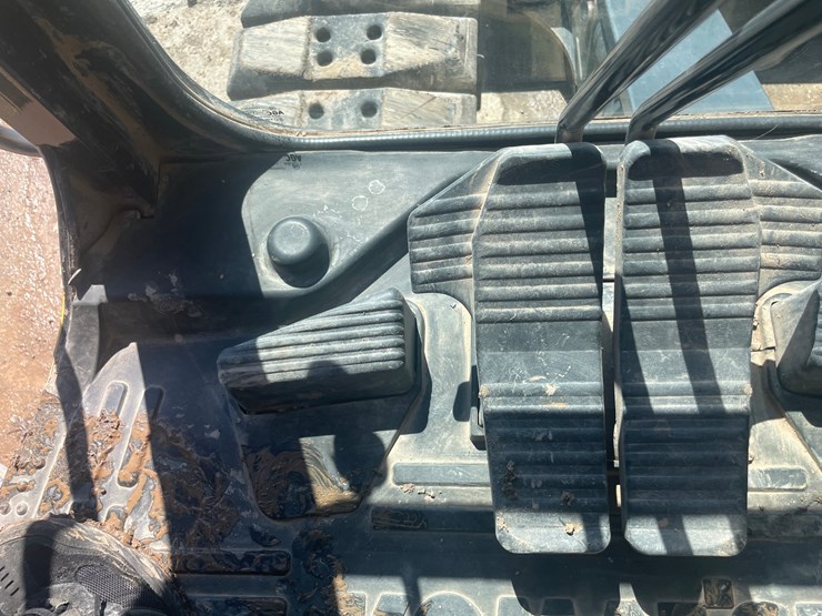 2019-komatsu-pc138us-image-62