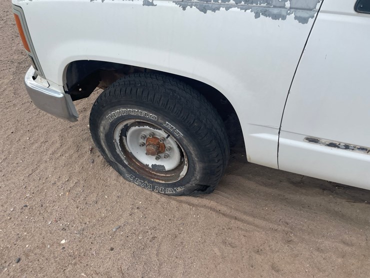 #1875-•-1992-chevy-1/2-ton-pickup-truck-(has-nm-title)-(offsite-at-nmsu)-image-15