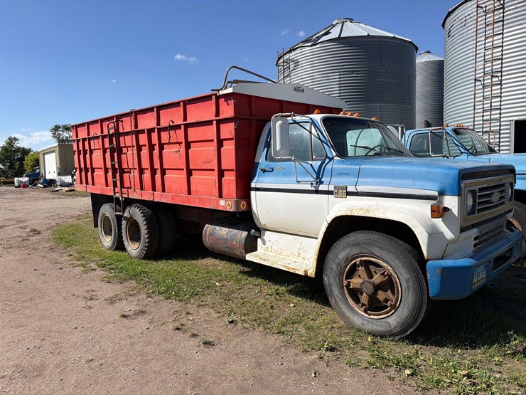 ford-9000-image-7
