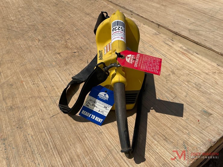 2-hp-concrete-vibrator-with-shoulder-strap-image-3