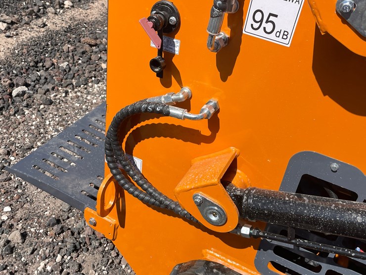 #2067-•-unused-2026-landhonor-mini-skid-steer-loader-image-9