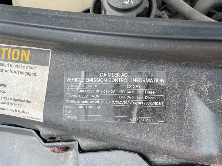 #2841-•-2010-freightliner-van-(has-wi-title)-image-95