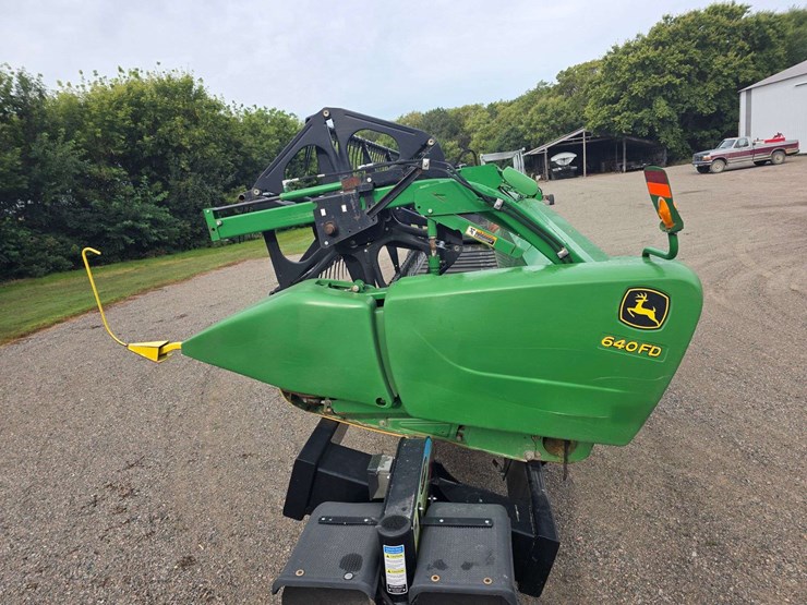 2011-john-deere-640fd-image-46