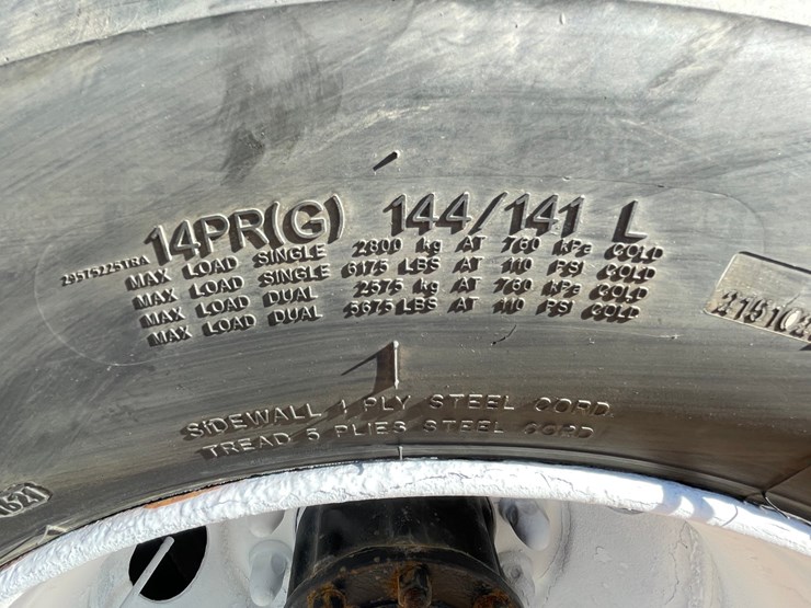 #217-•-2005-freightliner-day-cab-(has-wi-title)-(kronenwetter,-wi)-image-39