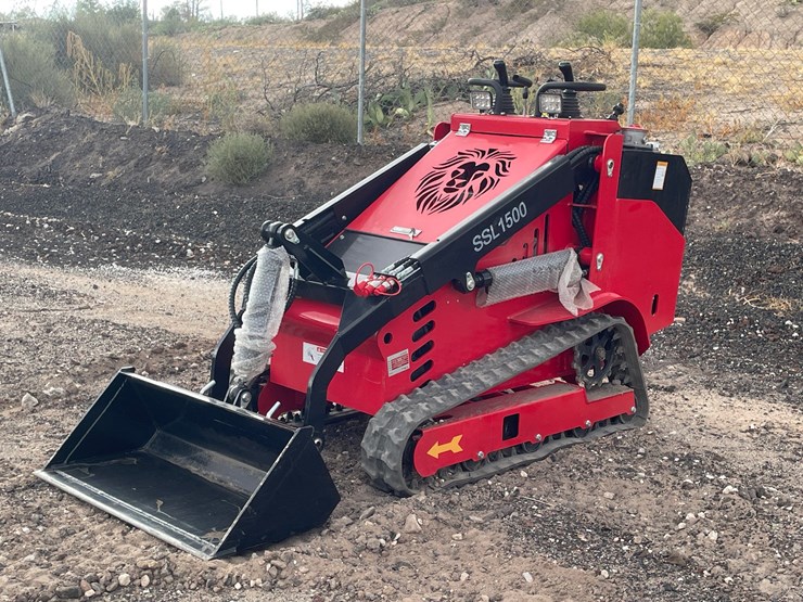 #2035-•-unused-mini-track-skid-steer-loader-image-1