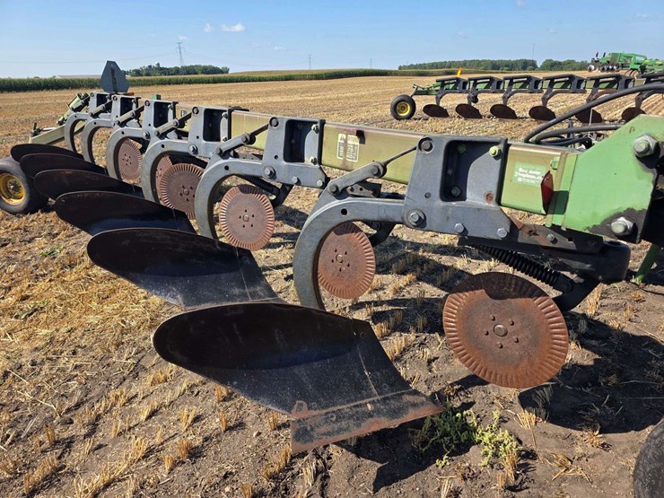 john-deere-2700-image-4