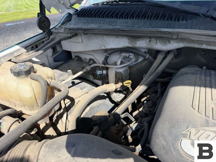 2002-chevrolet-silverado-2500-image-42