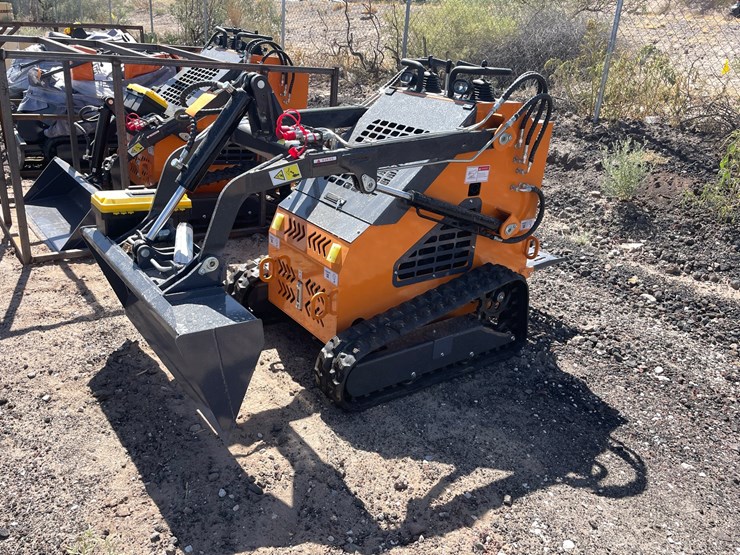 #2067-•-unused-2026-landhonor-mini-skid-steer-loader-image-1