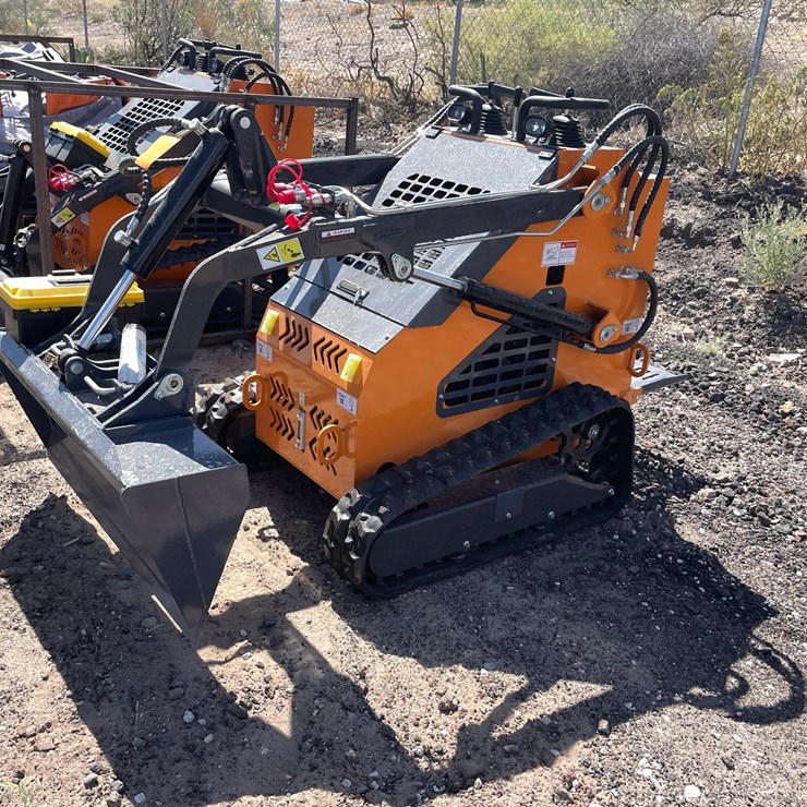 #2067 • Unused 2026 Landhonor Mini Skid Steer Loader