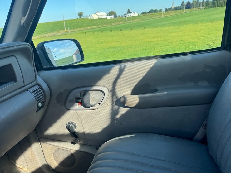 1999-gmc-3500-image-20