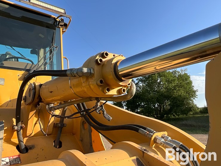 1999-deere-644h-image-17