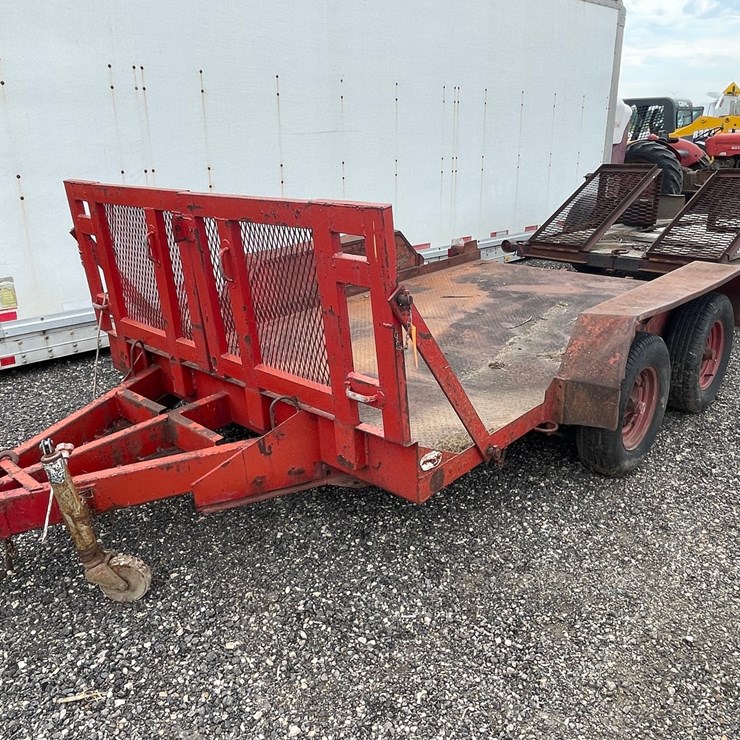 #2995 • 10' 8" Tandem Axle Utility Trailer (No Title)