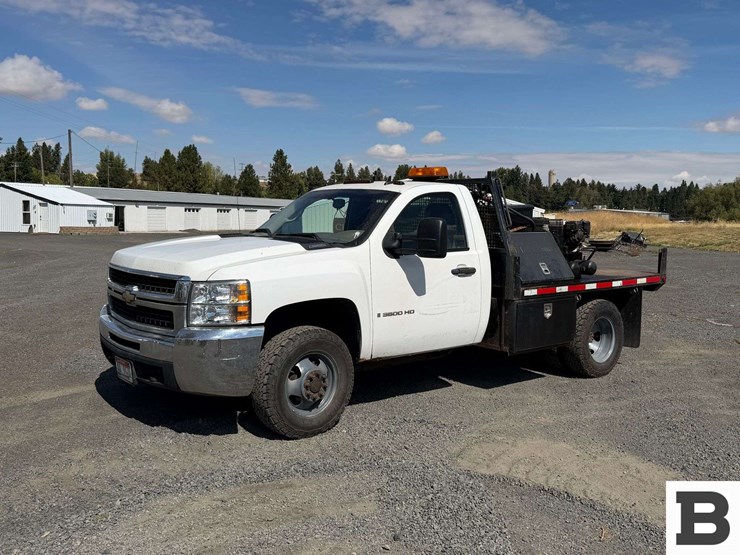 2008-chevrolet-silverado-3500-image-1