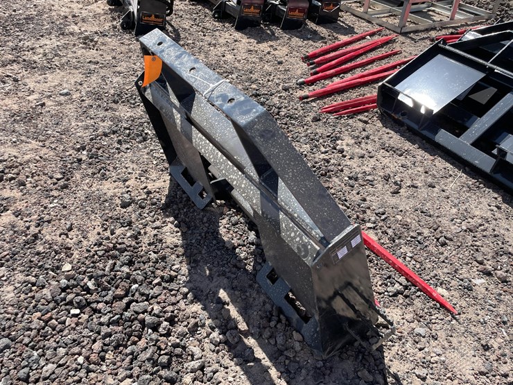 #2424-•-unused-2026-landhonor-skid-steer-bale-spear-image-4