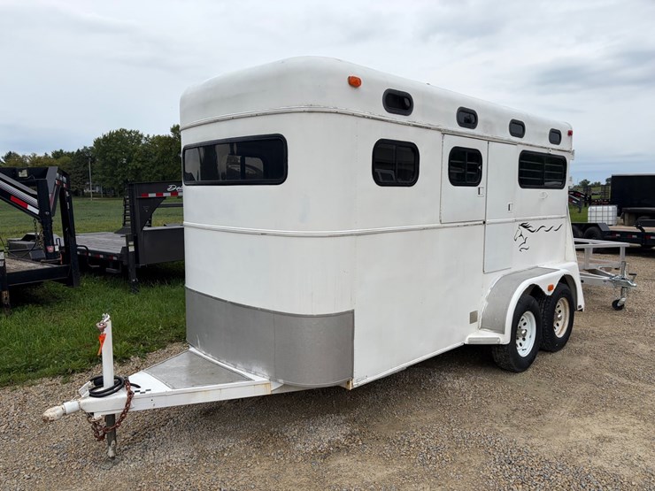 #710-•-1996-kiefer-2-horse-bumper-pull-trailer-(has-wi-title)(helenville,-wi)-image-1