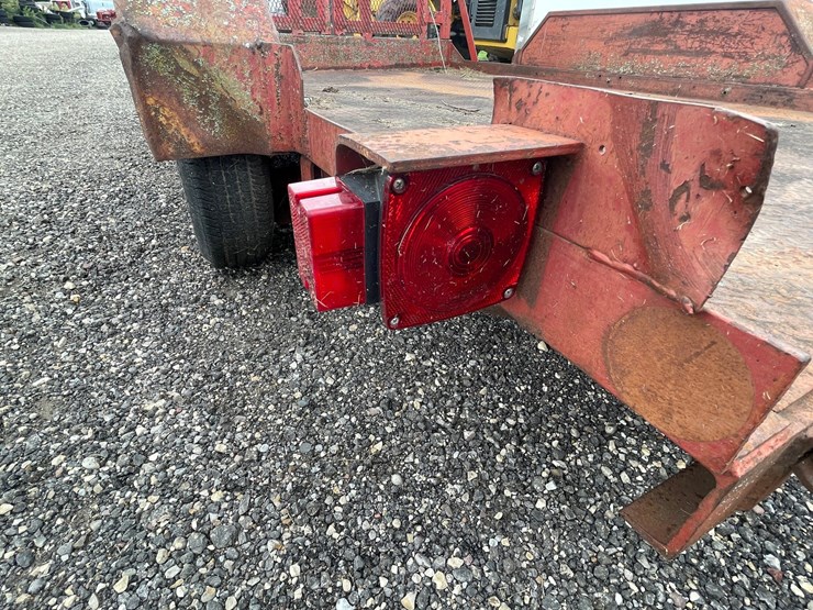 #2995-•-10'-8"-tandem-axle-utility-trailer-(no-title)-image-21