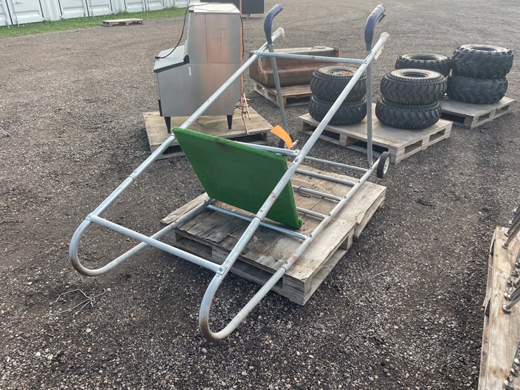 #5081-•-metal-ladder-on-wheels-image-1