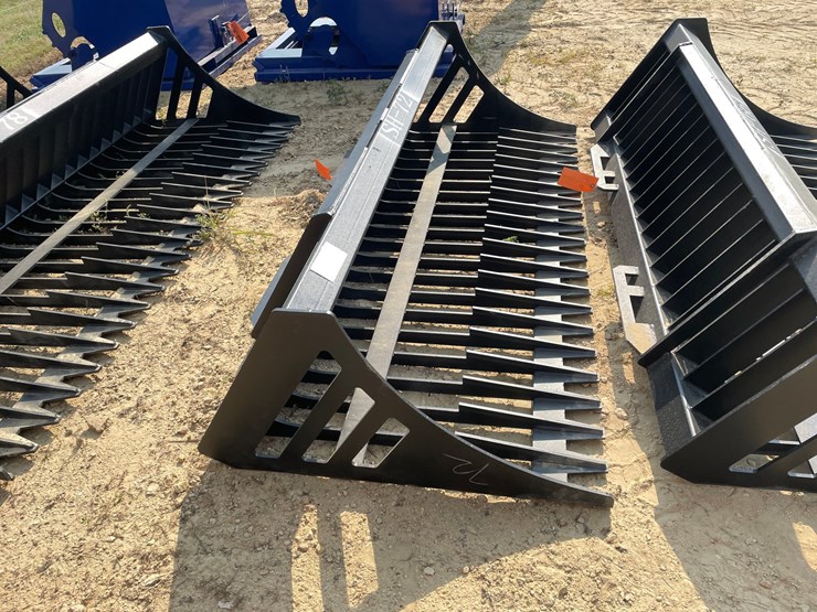 #2527-•-greatbear-skid-steer-rock-bucket-attachment-image-4