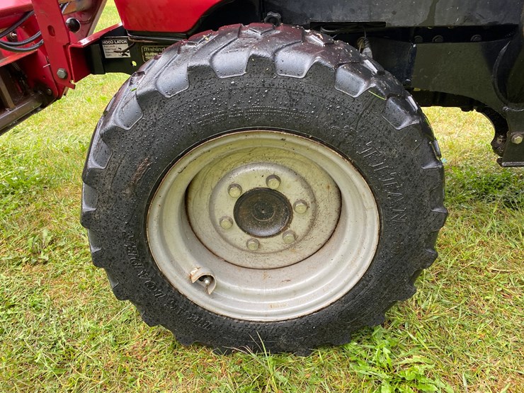 mahindra-1538-hst-image-13