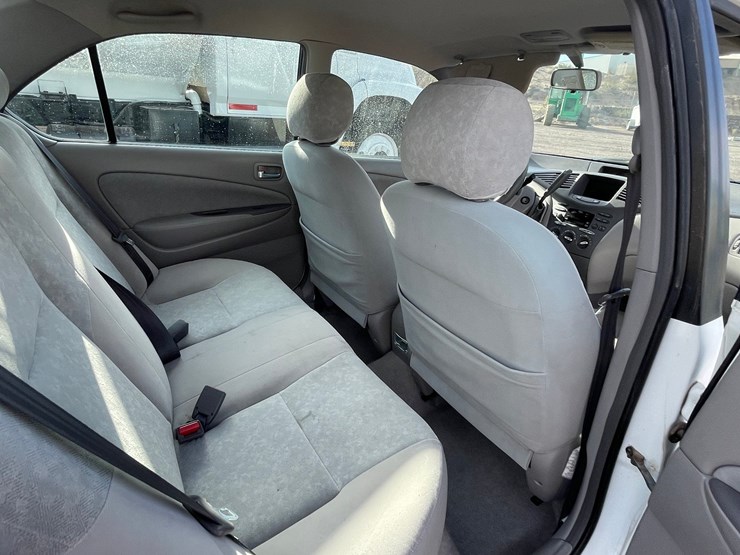 #1853-•-2002-toyota-prius-(title-in-delay)-image-72