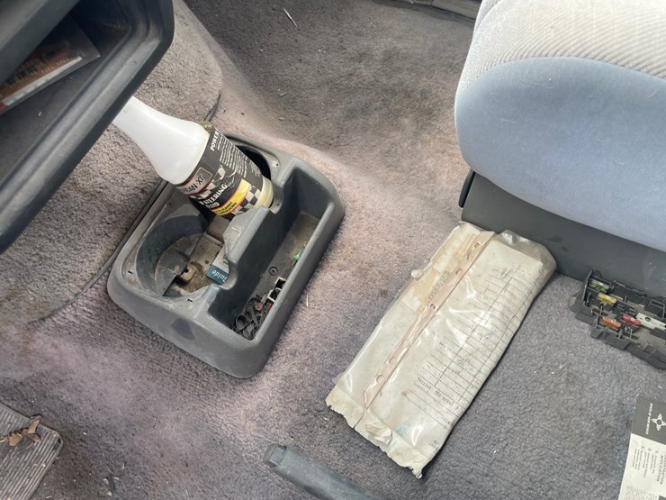 #1882-•-1992-ford-aerostar-xl-passenger-van-(has-nm-title)-(offsite-at-nmsu)-image-31