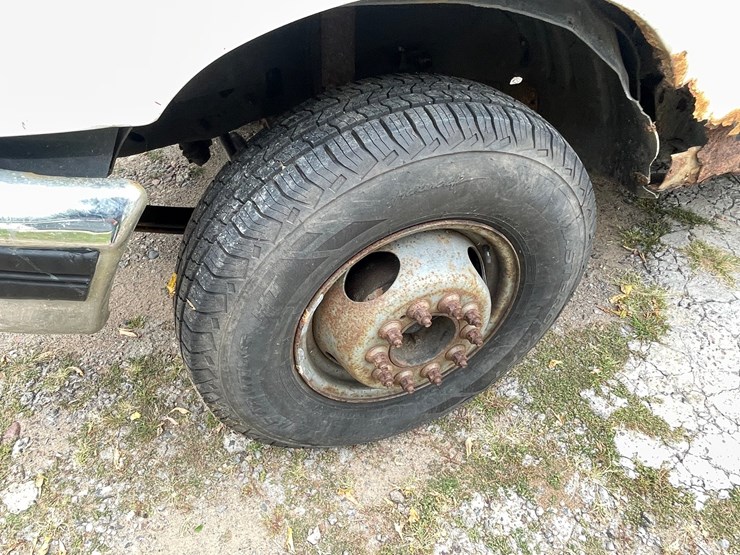 1995-ford-f350-image-12