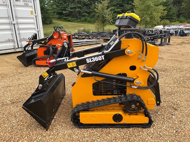 #1265-•-sdlool-skid-steer-loader-image-8