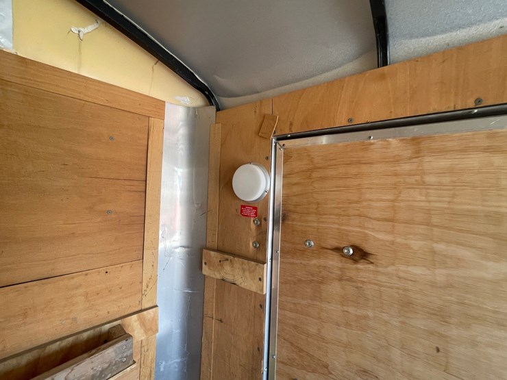 #2413-•-12'-single-axle-enclosed-trailer-(no-title)-image-28