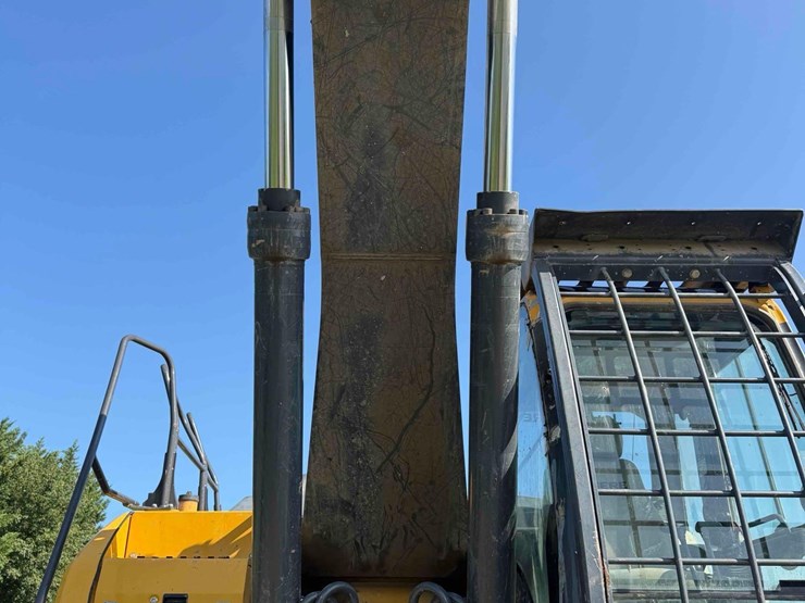 2019-deere-350g-lc-image-12