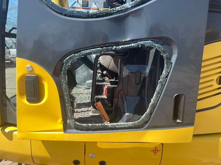 2019-komatsu-pc138us-image-24