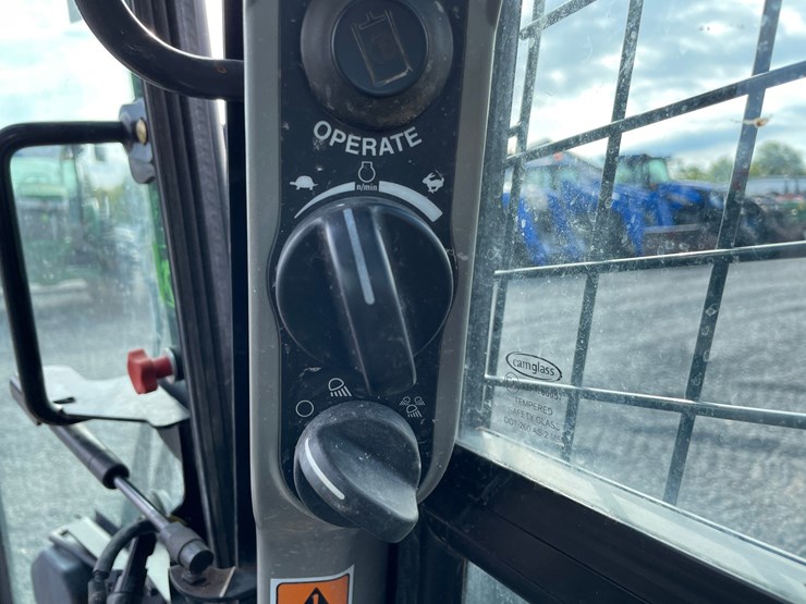 2021-new-holland-l316-image-39
