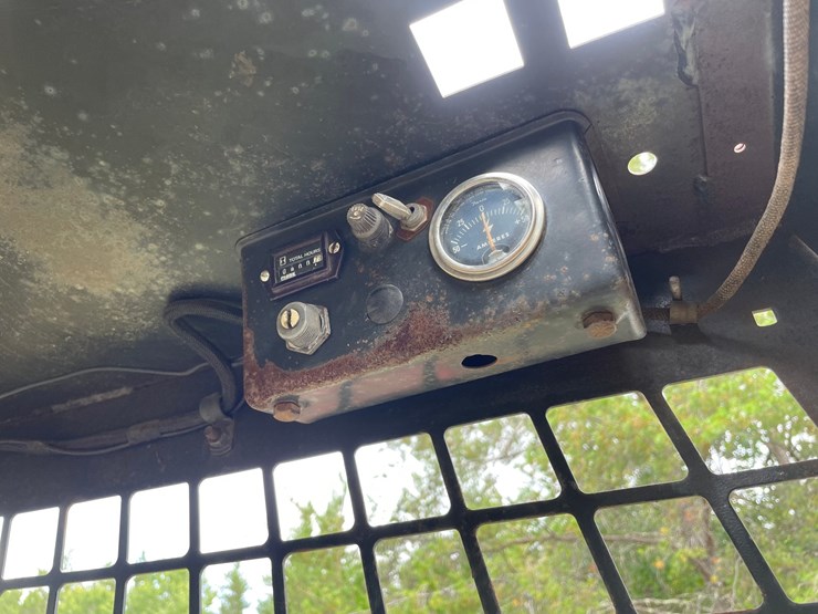 bobcat-310-image-39