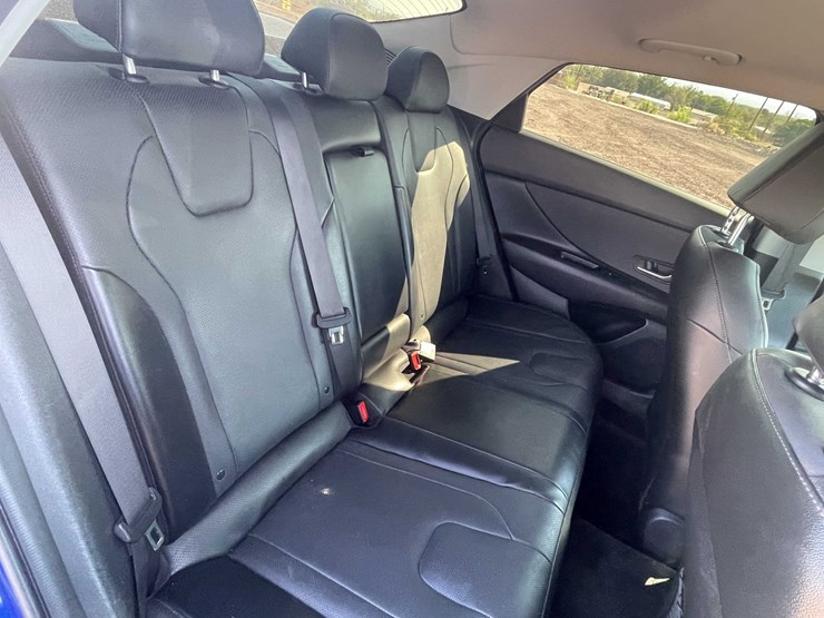 #1859-•-2023-hyundai-elantra-(has-nm-title)-image-80
