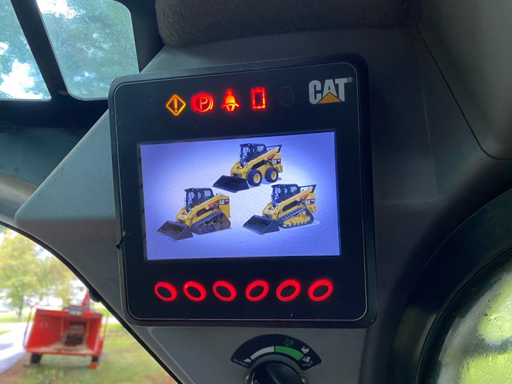 2019-caterpillar-259d-image-40