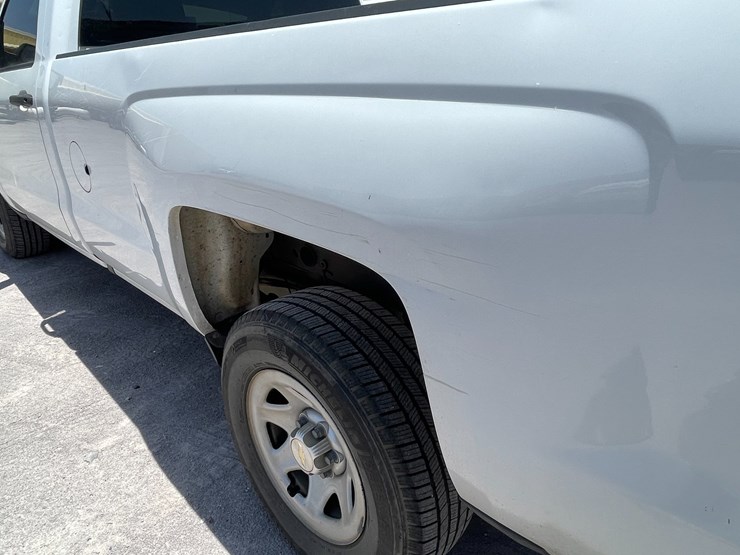 #1864-•-2018-chevy-work-truck-(has-nm-title)-image-39