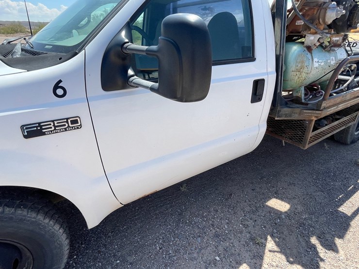 2001-ford-f350-image-40