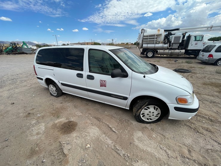 2002-chevrolet-venture-image-2
