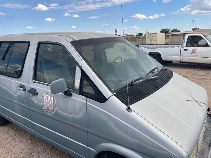 #1882-•-1992-ford-aerostar-xl-passenger-van-(has-nm-title)-(offsite-at-nmsu)-image-15