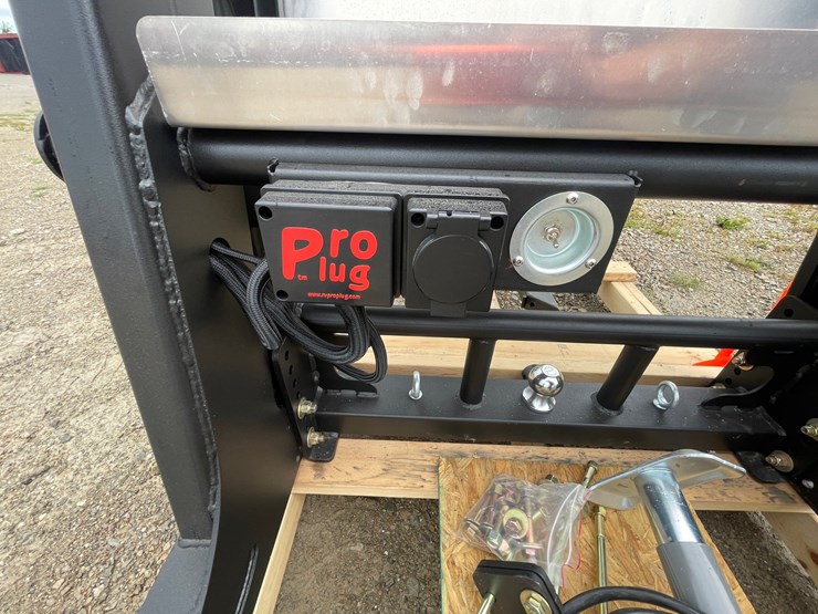 #6319-•-gooseneck-adapter-hitch-(green-bay,-wi)-image-23