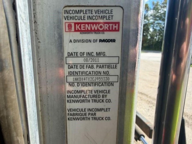 2012-kenworth-t800-image-7