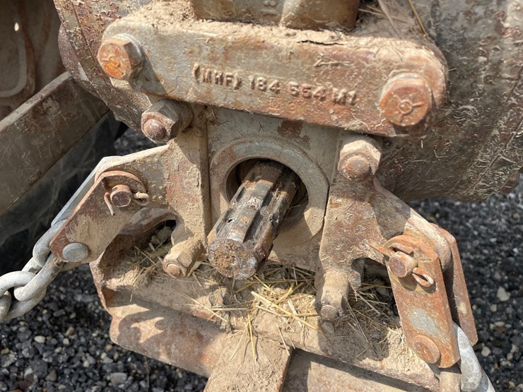 massey-ferguson-65-image-21