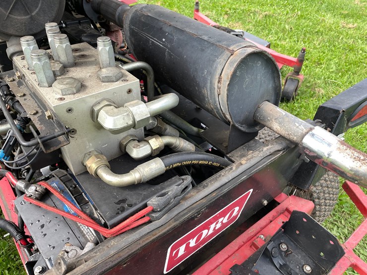 toro-groundsmaster-580d-image-23