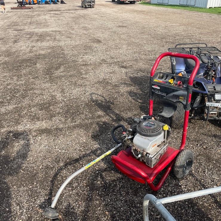 #5087 • Briggs and Stratton Pressure Washer and Stihl Weed Wacker