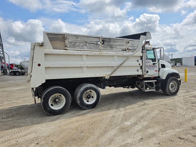 #25405-•-2003-mack-cv713-granite-truck-image-16