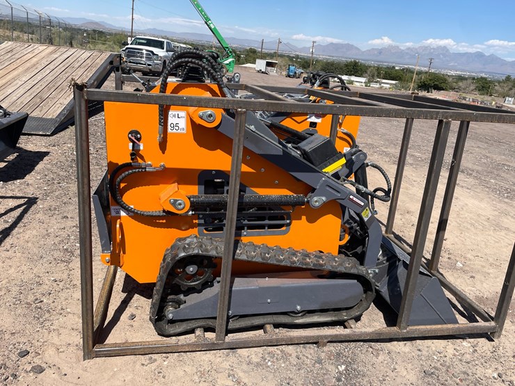#2066-•-unused-2026-landhonor-mini-skid-steer-loader-image-23