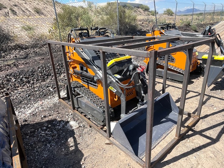 #2068-•-unused-2026-landhonor-mini-skid-steer-loader-image-11