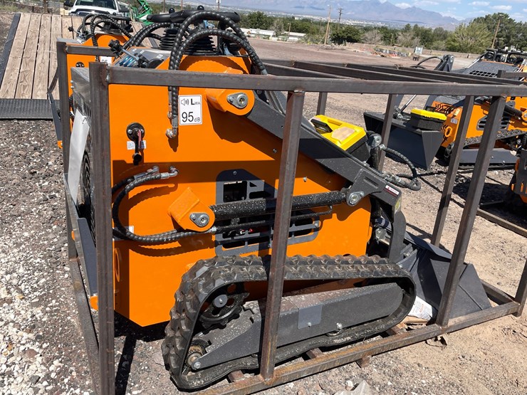#2068-•-unused-2026-landhonor-mini-skid-steer-loader-image-9