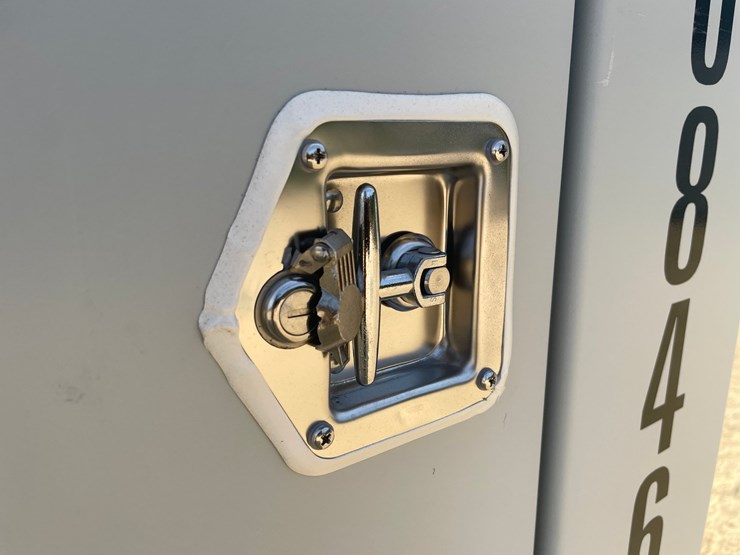 #2530-•-8'-container-office-image-12