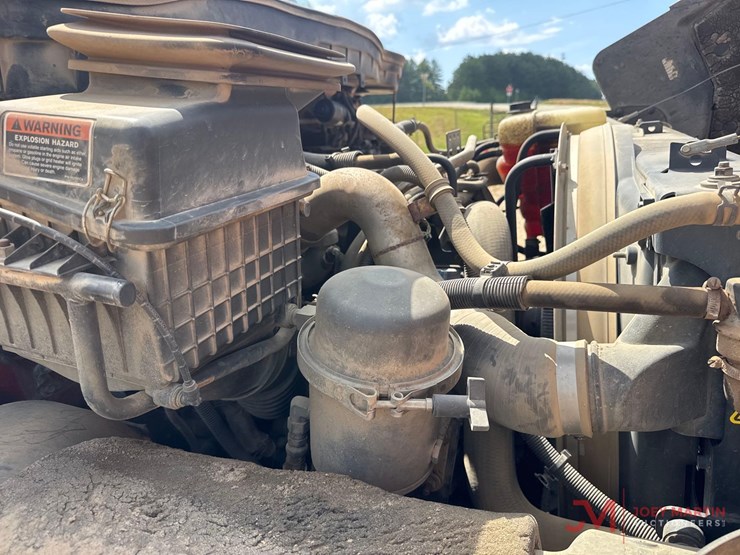 2014-international-durastar-4400-image-19