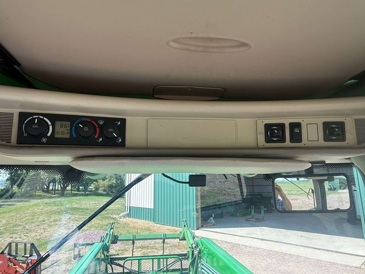 2011-john-deere-741-image-56